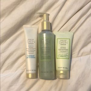 White Tea Citrus Satin Hands